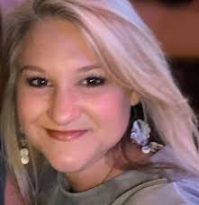 It's a Thursday night, and my wife is having some pickleball friends over  for dinner. It's funny what you overhear sometimes. Tonight, Danna Hopper  of Hueytown, has been telling us about the