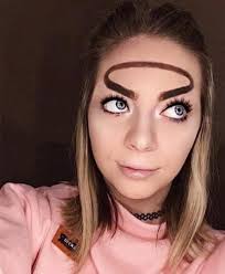 The latest eyebrow trend taking the internet by storm 👀