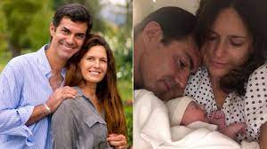 La famosa pelea entre pampitae isabel macedo en un boliche de punta del este en año nuevo esta hdp venía a casa y yo le preparaba la comida con mis hijos, le dijo carolina a connie luego de. Nacio Isabelita La Hija De Juan Manuel Urtubey E Isabel Macedo Infobae