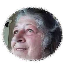 Donna Stull's Instagram, Twitter & Facebook