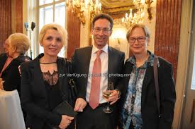 Barbara nielsen was born on september 20, 1949 in netherlands. Petra Hauser Wiener Privatbank Helmut Hardt Vorstand Wiener Privatbank Brigitte Ludwig Pgo Beratung C Auer Helga Bild 28217 Messages November 2014