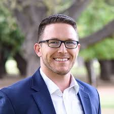 David Behr's Instagram, Twitter & Facebook