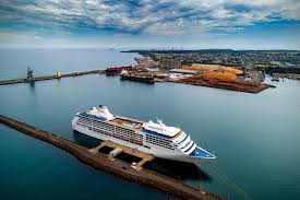 To see the full itineraries (ports of call dates and arrival / departure times) and their lowest. Port Photos