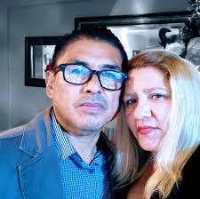 ⚡Vecinos de Dzemul, Yucatán, amarraron a un trabajador de la CFE a un poste  de luz en protesta por un apagón que duró casi 12 horas. Los habitantes  denunciaron constantes fallas eléctricas