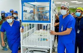 أو التوأم المختلف، يتفرق فى أول أربعة أيام بعد التلقيح فى أكياس مختلفة ومشيمة لكل جنين. 4o39xhlkjurkzm