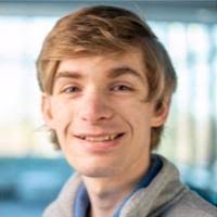 Fulbright awards offered to fifteen U of M students and alumni