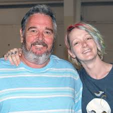 Faces in the Crowd: 2 Hip Chicks Roadshow