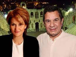 «ο πατέρας μου δεν ήθελε να ασχοληθώ με τη μουσική γιατί ήταν πολιτικός μηχανικός και με προόριζε για διάδοχό του. O Gigantas Stamaths Spanoydakhs 3eftilise Th Repoysh Sto Katamesto Hrwdeio Diaforetiko