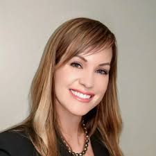 Achieving a refreshed and natural look around the eyes was the goal for the  lovely Hallie Abrams of The Wardrobe Consultant, and we did just that with  an upper blepharoplasty to address