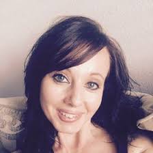 Tami Calderon's Instagram, Twitter & Facebook