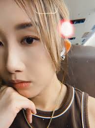 ᴘᴏʟʟʏ ɴɢ 吳寳儀｜ʜᴏɴɢ ᴋᴏɴɢ ꜱɪɴɢᴇʀ (@pollyng911) • Threads, Say more