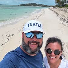 What is the model and value of this McDermott pool cue?