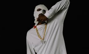 I jakt på kaniner yei gonzalez. 1 Cuz Tar Av Sig Masken I Kampanj For Reebok Dopest