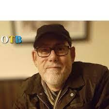 Darryl Maloney's Instagram, Twitter & Facebook