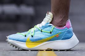 Take An On Foot Look At The Off White X Nike Zoom Vapor Street Nike Zoom Nike Runners Nike