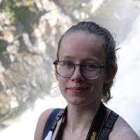 Robin Rust's Instagram, Twitter & Facebook