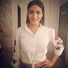 عشاق مسلسل للعشق جنون اجمل وأحدث صور سوربي شاندنا للعشق جنون Surbhi Chandna Fashion Annika