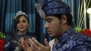Download millions of videos online. Sinopsis Drama Kelip Kelip Di Kota London Sensasi Selebriti