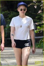 Full Sized Photo Of Kristen Stewart Stella Maxwell Hike 21 Kristen Stewart Girlfriend Stella Maxwell Kick Off Their Week With A Hike Just Jared Jr