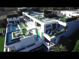 Haus kaufen in oststeinbek leicht gemacht: Teuerstes Haus Der Welt 250 Millionen Bel Air Grosster Pool Tv Der Welt Expansive House Youtube