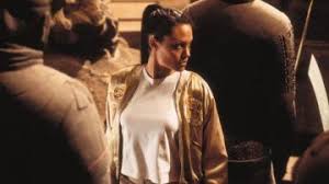 Adventurer lara croft goes on a quest to save the mythical pandora's box, before an evil scientist finds it, and recruits a former marine turned mercenary to assist her. Lara Croft Tomb Raider The Cradle Of Life Clothes Outfits Brands Style And Looks Spotern