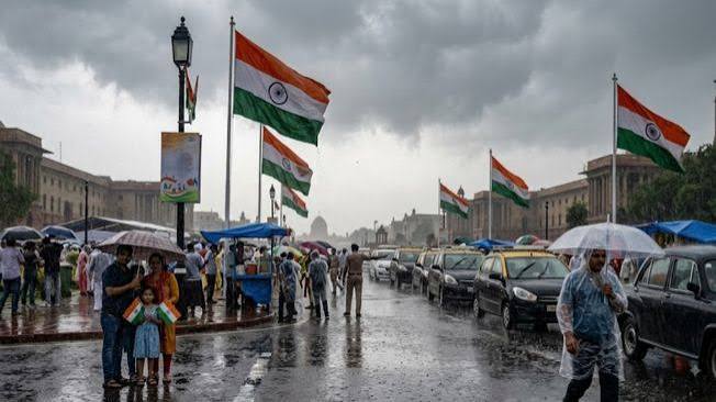 स्वतंत्रता दिवस पर मौसम बिगाड़ सकता है रंग! दिल्ली-NCR समेत इन राज्यों में बारिश का अलर्ट, घर से निकलने से पहले जान लें अपडेट | टीएनपी न्यूज़