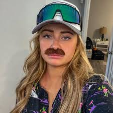 Swipe for the many Halloween costumes worn this year >>