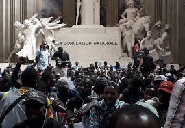 Le panthéon est vraiment un concept unique et il sert à rendre. Occupation Du Pantheon Ils Ont Voulu Terroriser Des Gens Qui Ont Releve La Tete Et Qui N Ont Plus Peur Basta