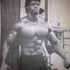 Brown lift weights with his dad, john brown, when he was 9 years old. John Brown St Brown Johnstbrown Twitter