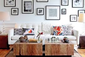 There had been a bunch of pallets stashed next door as they had just finished hauling new building materials in on them. Picture Arrangement Rustic Coffee Table M2 Exclusive Design