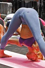 They probably wouldn't be so proud to be modelling what you're focusing on, if they knew the photo would be titled camel toe. Wet Yoga Pants Camel Toe Picsninja Com