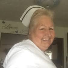 Stephanie Castell (@castell263)