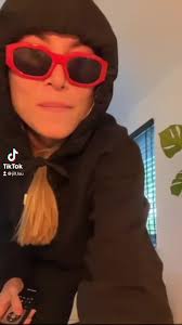 Jill & Laurine (@jill.lau)