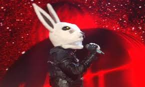 Chi ha vinto il cantante mascherato? Il Cantante Mascherato Chi E Il Coniglio Gli Indizi Caffeina Magazine