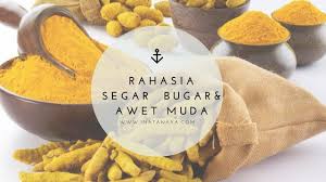 Resepi herba awet muda ini juga mengandungi galeri petua dan tips kecantikan kulit wajah, badan dan rambut anda untuk dicuba dan diamalkan. Rahasia Segar Bugar Awet Muda Dengan Temulawak Ina Tanaya