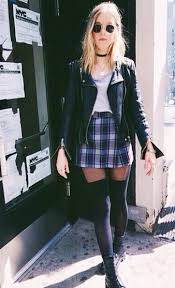 90 S Black And White Checkered Skirt Outfit Biker Jacket Plaid Mini Skirt Fashion Girly Outfits Grunge Fashion