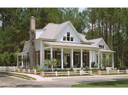 Our southern plans have elements to make a house quintessentially southern. One Story House Plans Southern Living Amazing Stories