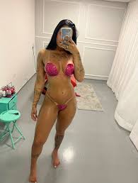 Amanda Souza - Tatuada gostosa da Brasileirinhas