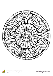 dessin a colorier d une rosace vitrail coloriage nicholas