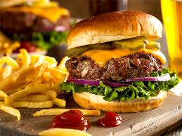Buenos aires, 28 mayo (na) — la jugosa hamburguesa, uno de los platos fast food más demandados del mundo, no. P2dcall2lppedm