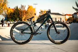 Discover our variety of bikes rose shop. Rose The Bruce 2020 Dirt Jump Slopestyle Bike Boris Rezabek S Bike Check Vital Mtb