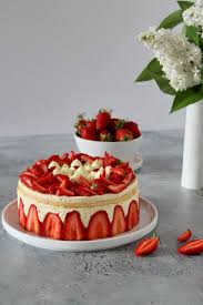 Le Fraisier A La Creme Diplomate Casserole Chocolat Recette Fraisier Recette Chocolat Creme Diplomate