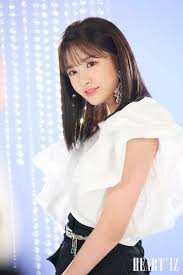 Dazed korea has released selected images of iz*one alum an yujin from their september . Izone Yujin Heart Iz Foto Gadis Cantik Selebritas Gadis Cantik