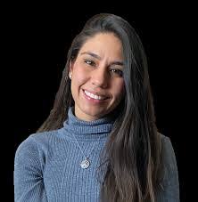 Gloria Mayer's Instagram, Twitter & Facebook