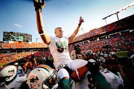 Former Dolphins Great Jason Taylor Elected To Hall Of Fame In First Year Of Eligibility Sun Sentin Miami Dolphins Cheerleaders Dolphins Cheerleaders Dolphins