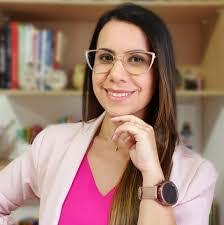 Amanda Lago's Instagram, Twitter & Facebook