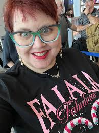 That smile when you know you'll make it through security without a pat down  because you live your life underwire free. #noalert #brafreelife  #rubyribbon #breezethroughsecurity