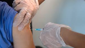 Personal sanitario de primera línea (grupo 2), otro personal sanitario y sociosanitario (grupo 3) y colectivos con función esencial para la sociedad. Preguntas De Coronavirus La Vacuna Y Personas Contagiadas