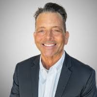 Dan Pike's Instagram, Twitter & Facebook