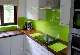 Intensify The Look Of Your Kitchen With 20 Glass Back Painted Backsplash Home Design Lover Lime Green Kitchen Green Kitchen Backsplash Green Kitchen